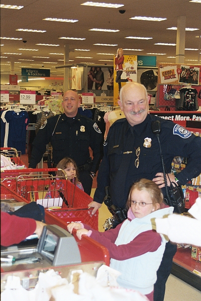 ShopWithACop2008 (17).jpg